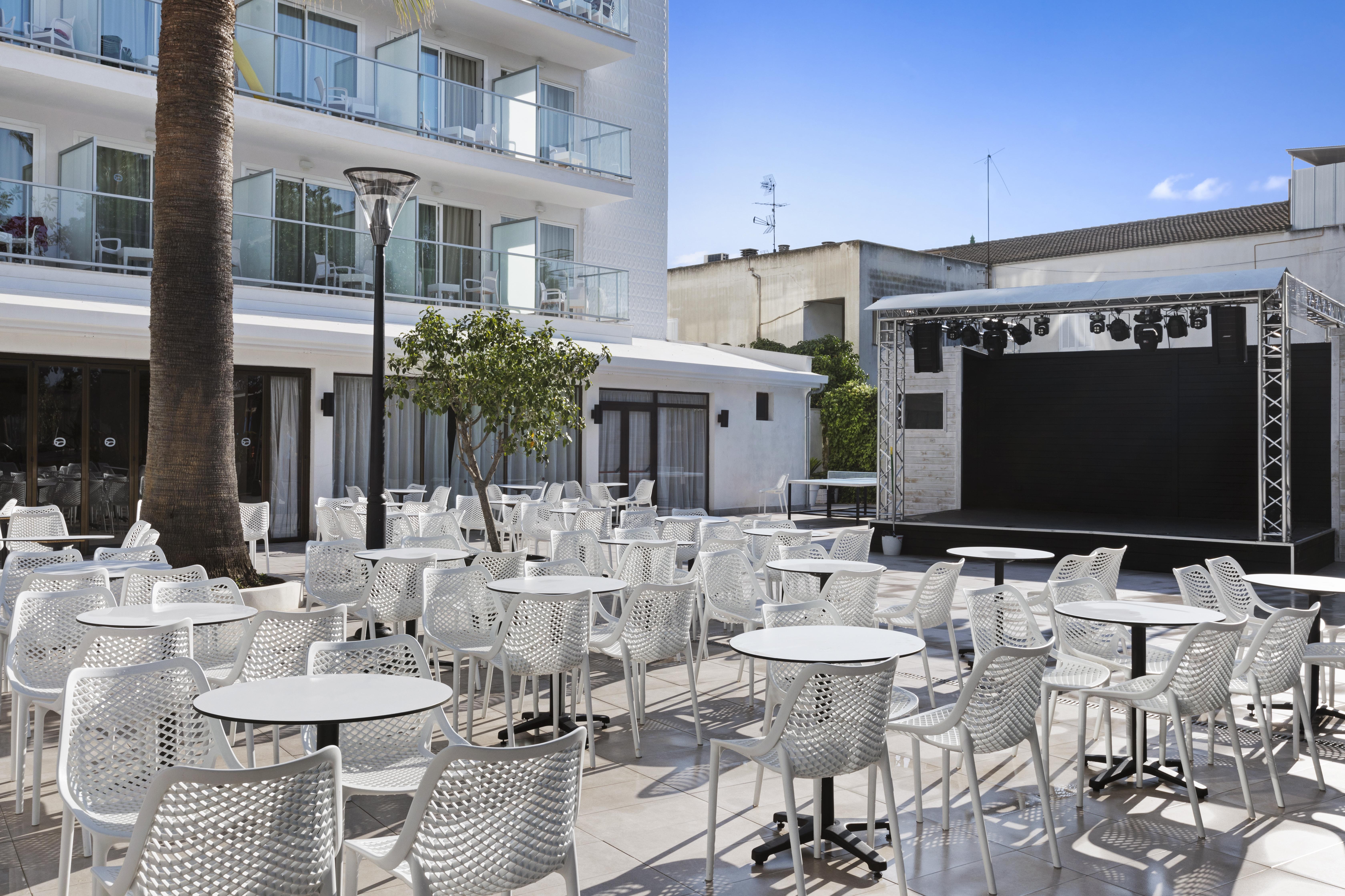 โรงแรม รอค บอกกัชโช Port de Alcudia  ภายนอก รูปภาพ