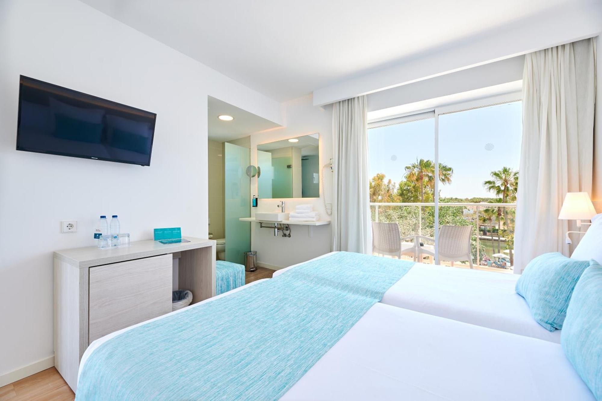 โรงแรม รอค บอกกัชโช Port de Alcudia  ภายนอก รูปภาพ