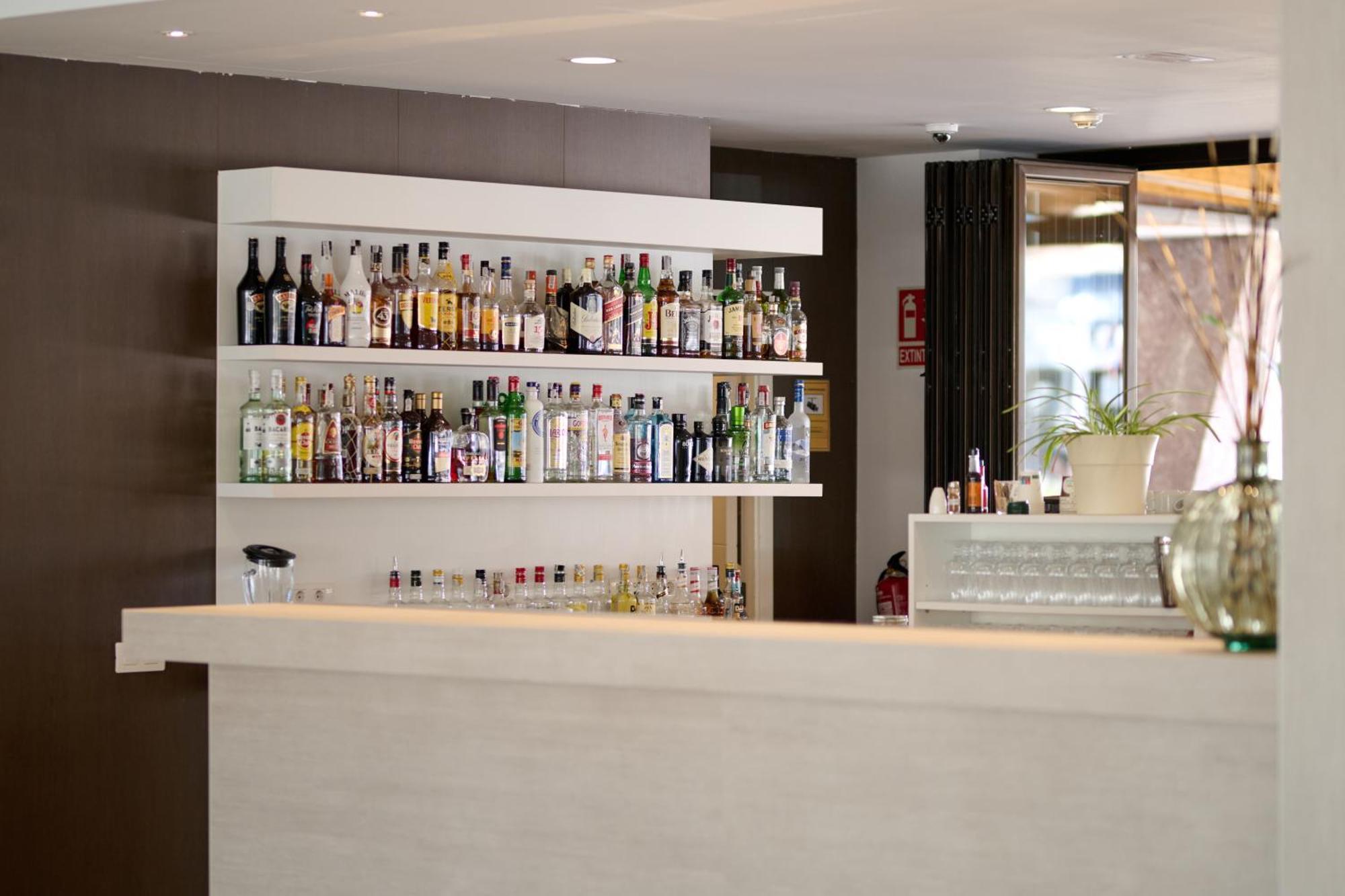 โรงแรม รอค บอกกัชโช Port de Alcudia  ภายนอก รูปภาพ