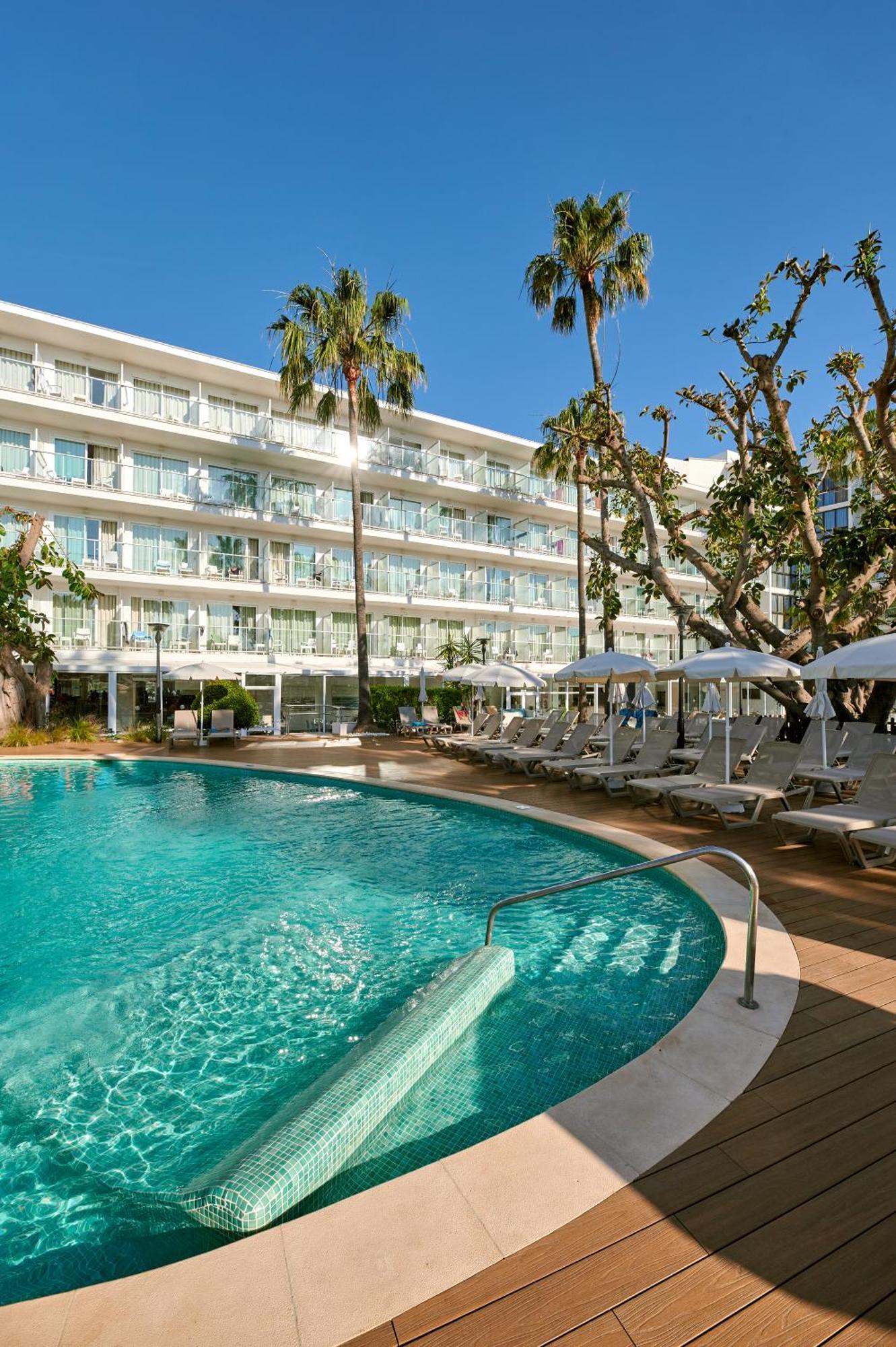 โรงแรม รอค บอกกัชโช Port de Alcudia  ภายนอก รูปภาพ